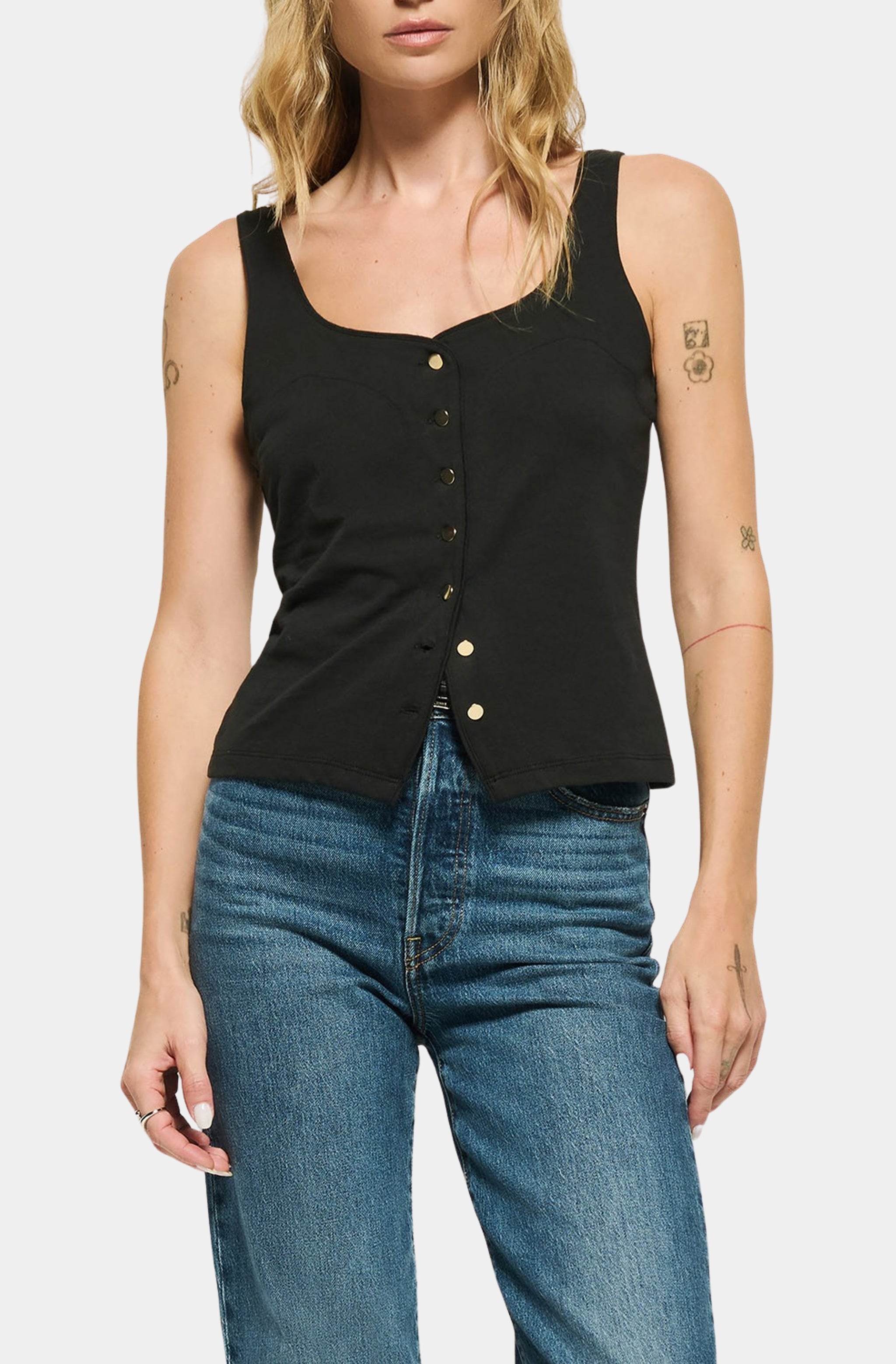 Brya Tank