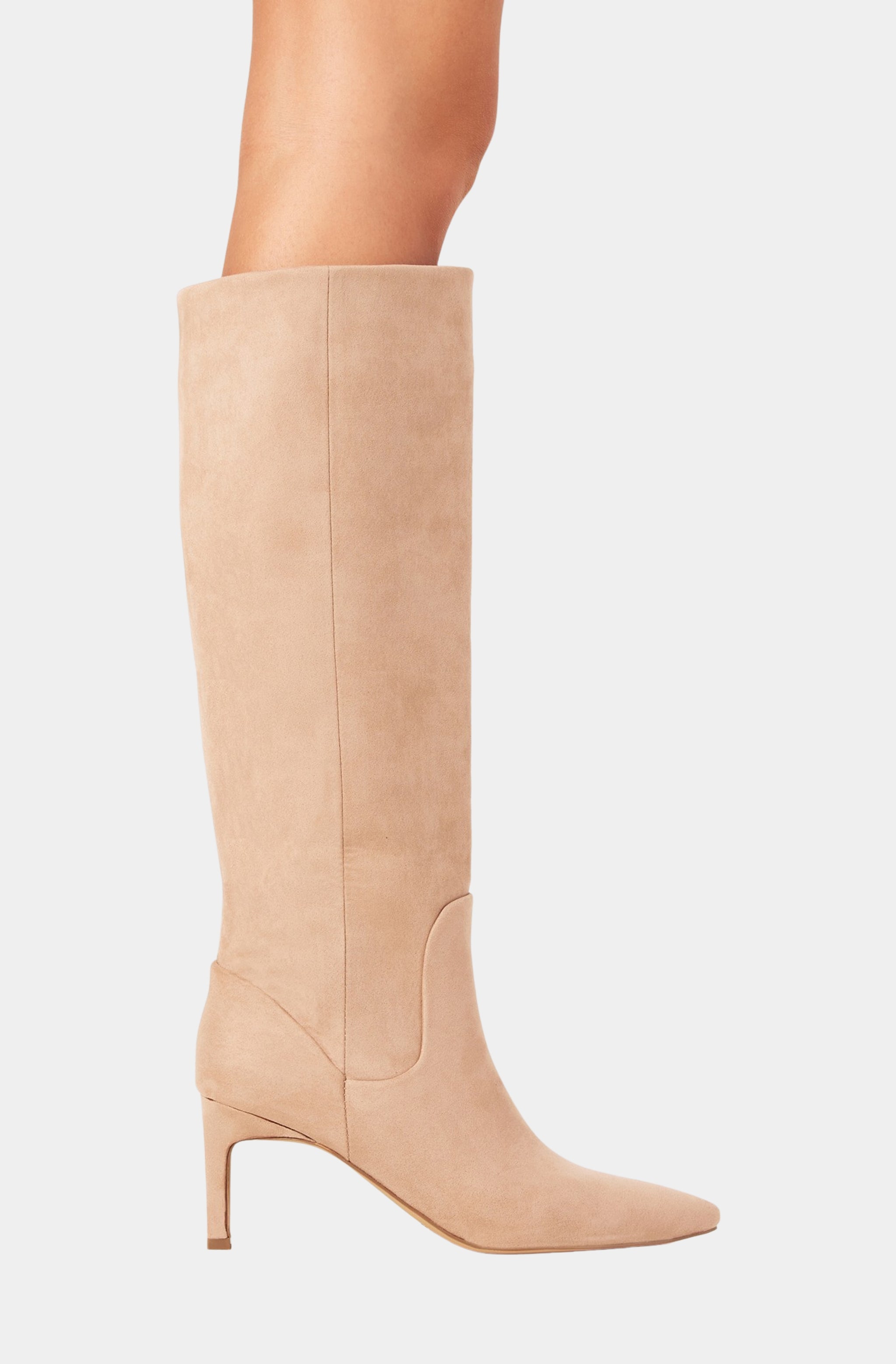 Huda Boots