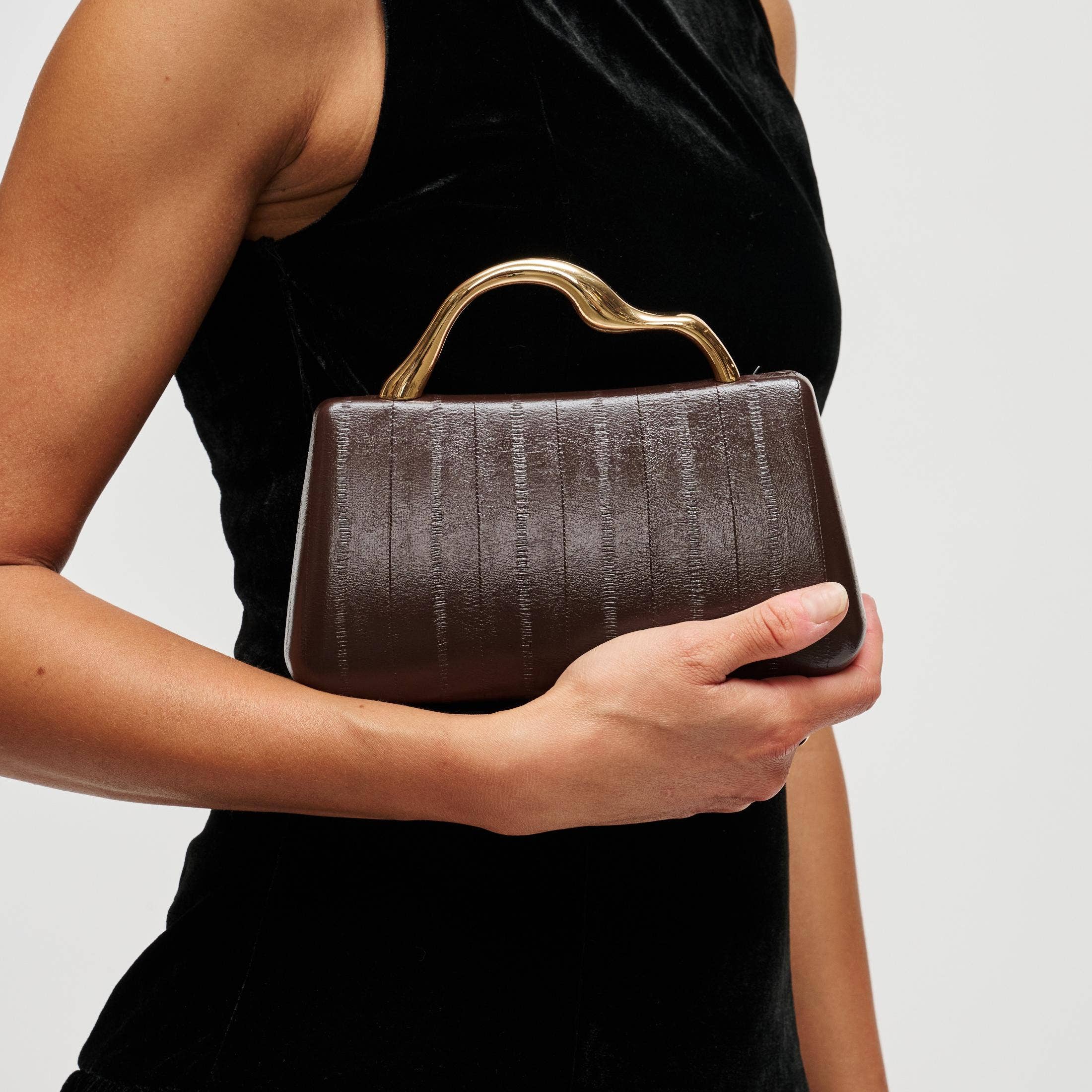 Nichelle Clutch