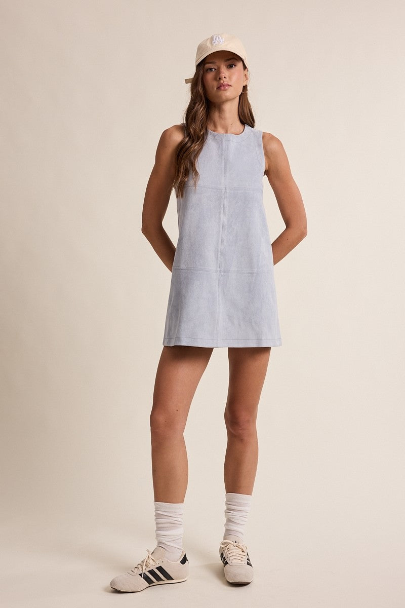 amiri dress Pleated Halter Mini keeping the wearer comfortable during extended wear while the bold print imbues vibrancy without overwhelming the shape Amiri Crystal-Embellished Mini Dress In