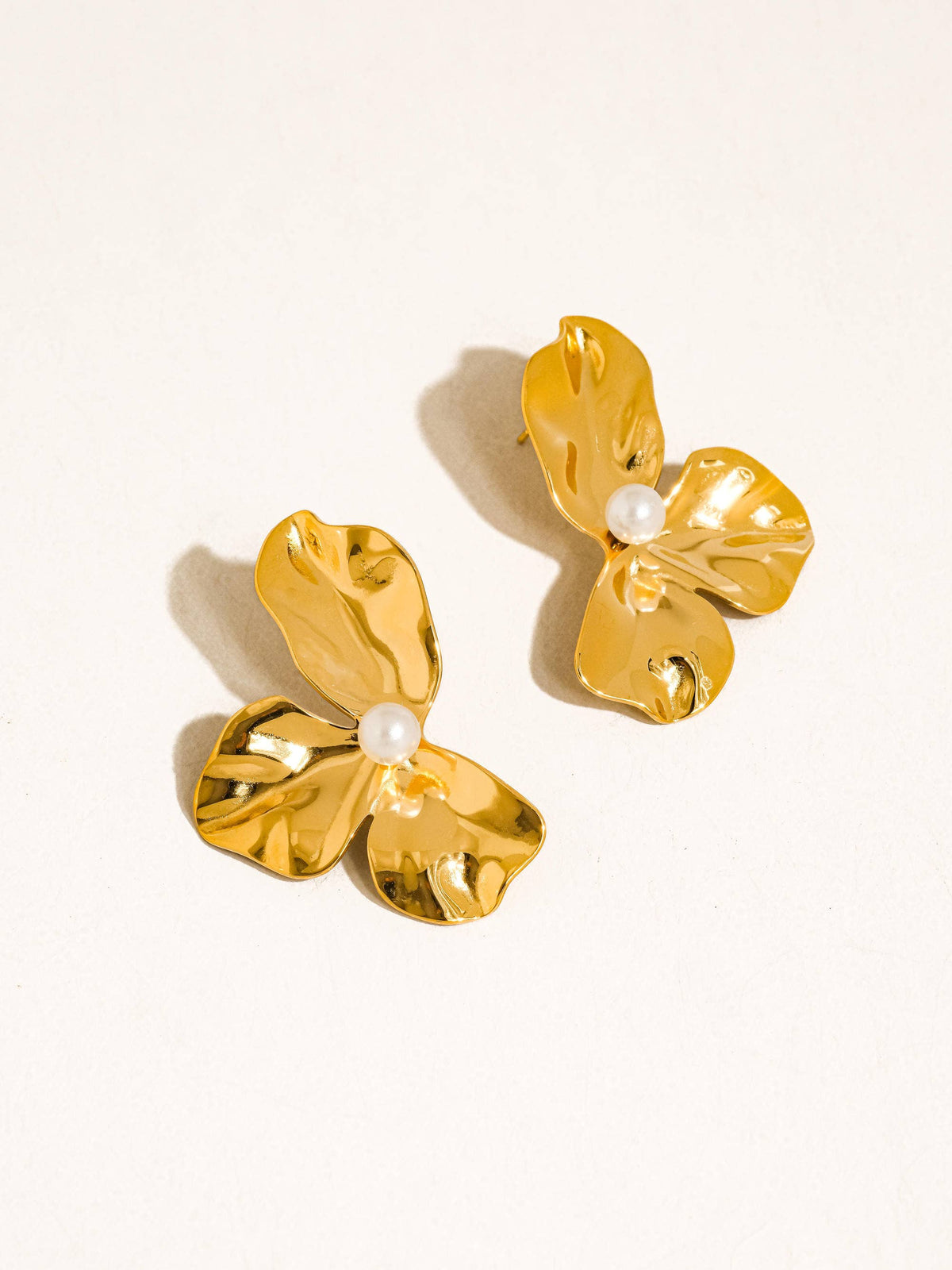 Vintessa 18K Gold Non-Tarnish Flower Shell Pearl Earrings